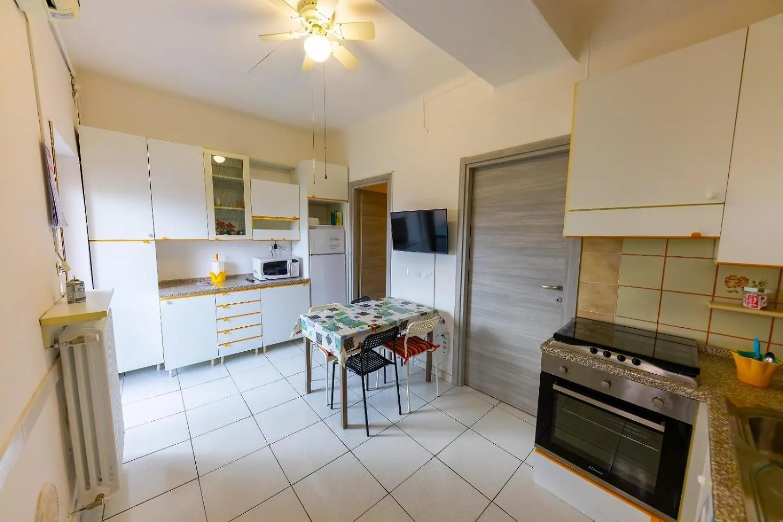 Affitti Brevi Ferrera Bilocale Ilenia 20 Minuti Da Rho Fiera E San Siro Apartment Bareggio